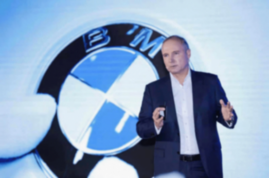 技術向善而行,安全久久為功! 寶馬正用一場10年棋局穿越電動轉型風暴