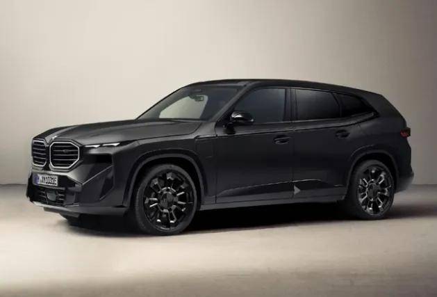 潮流“單品”BMW XM by KITH