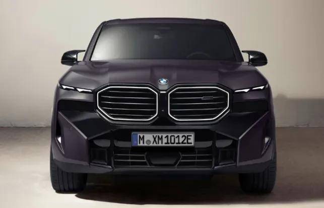 潮流“單品”BMW XM by KITH