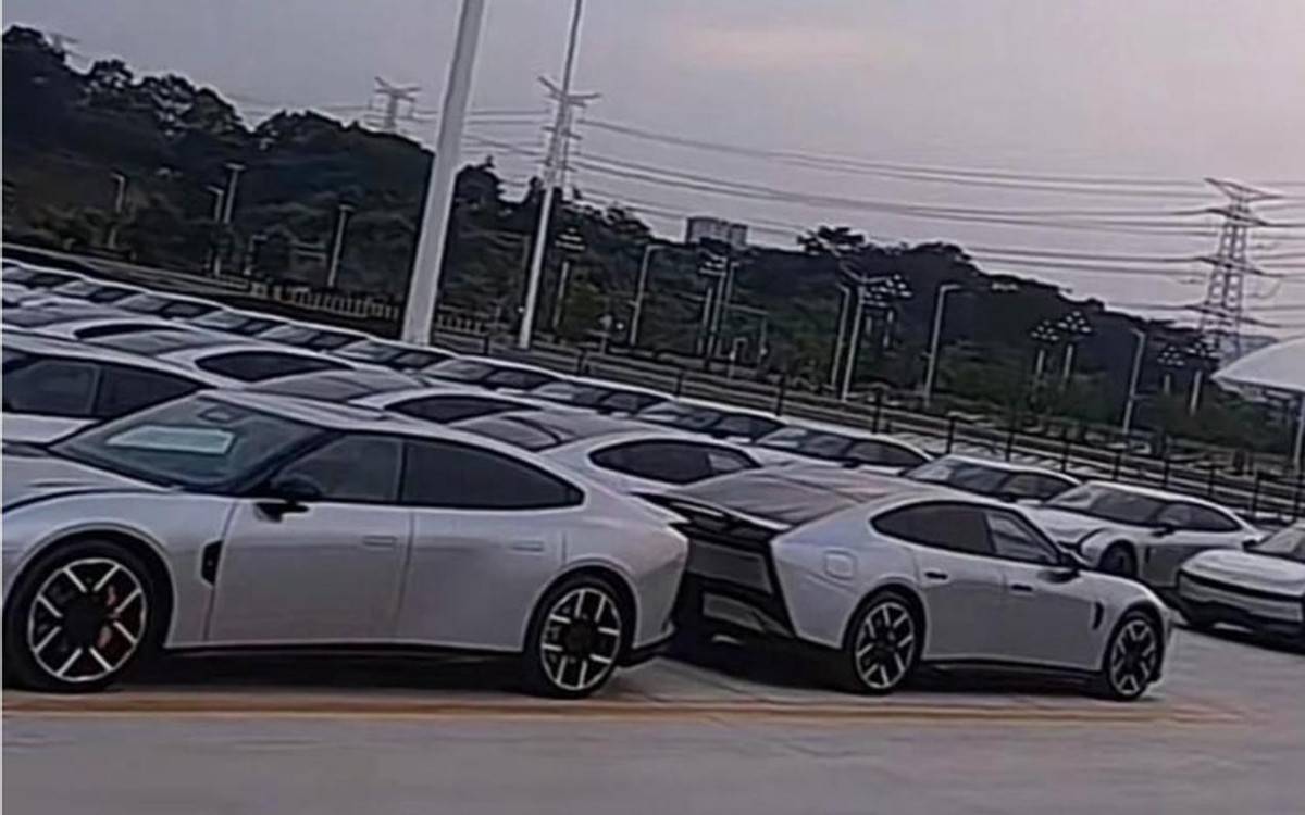 全新一代小鵬P7實車曝光!下半年上市,能重現老P7輝煌?