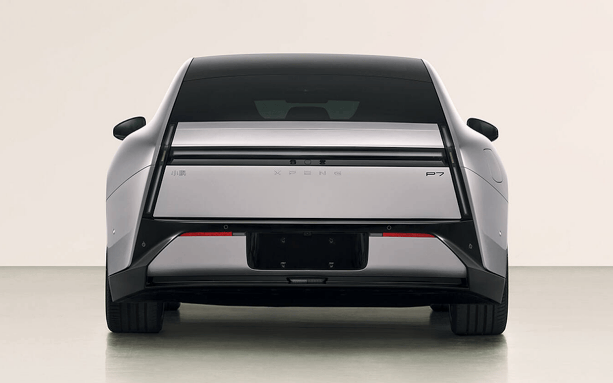全新一代小鵬P7實車曝光!下半年上市,能重現老P7輝煌?
