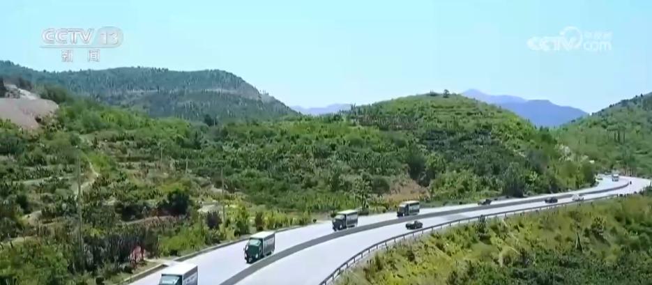 年中經濟觀察 | 電商成為農民致富“金鑰匙” 鄉村振興注入強勁動能