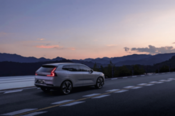 別再說領克08了,沃爾沃XC70跟它不一樣!